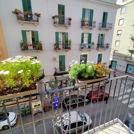 Sonnino Suite Jacuzzi Apartment Барі Екстер'єр фото