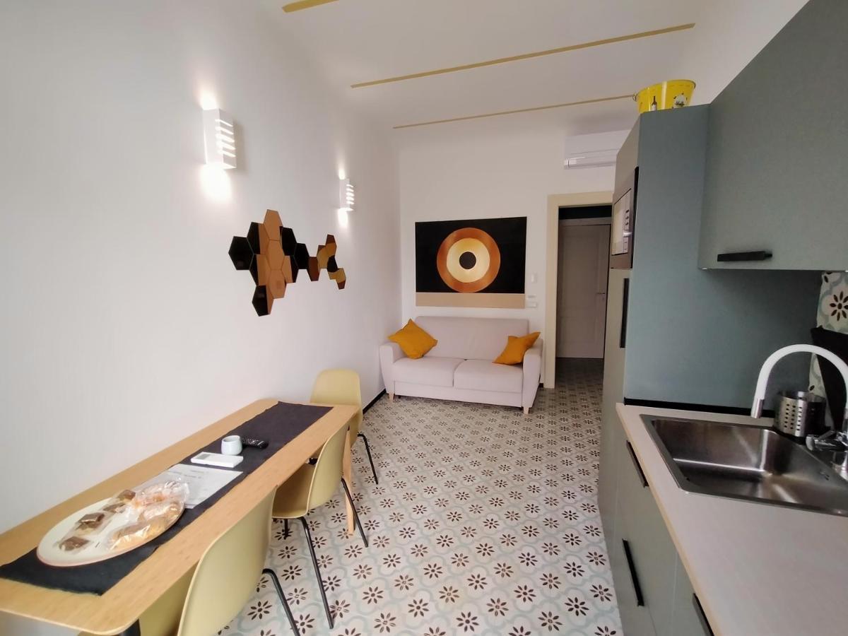 Sonnino Suite Jacuzzi Apartment Барі Екстер'єр фото